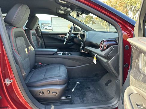 New 2026 Chevrolet Blazer EV RS image 19