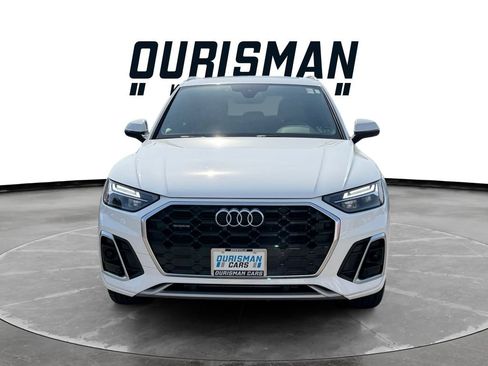 Used 2023 Audi Q5 2.0T Premium w/ Convenience Package AWD/4WD image 2