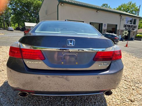 Used 2014 Honda Accord Touring image 6