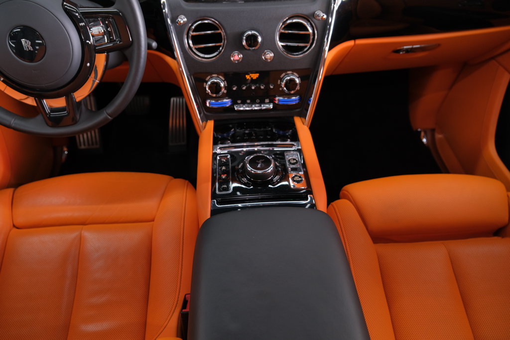 Used 2021 Rolls-Royce Cullinan AWD/4WD image 46
