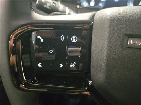 Used 2026 Land Rover Range Rover Evoque S image 17