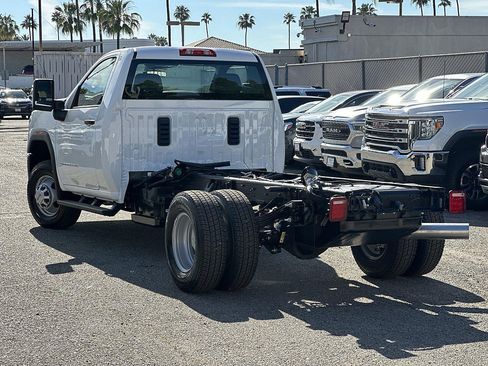 New 2026 GMC Sierra 3500 Pro AWD/4WD image 5