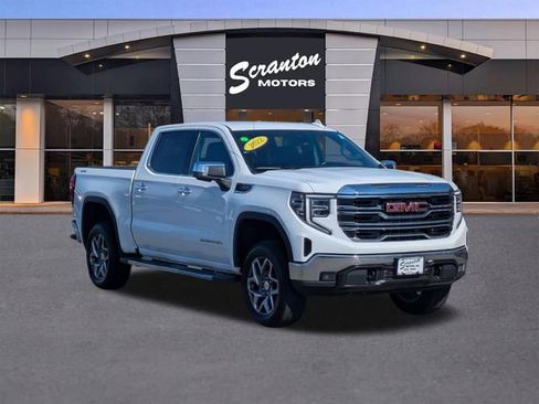 Used 2022 GMC Sierra 1500 SLT w/ SLT Convenience Package image 7