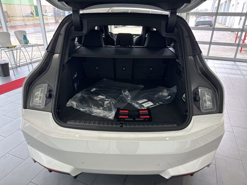 New 2026 BMW iX xDrive60 image 9