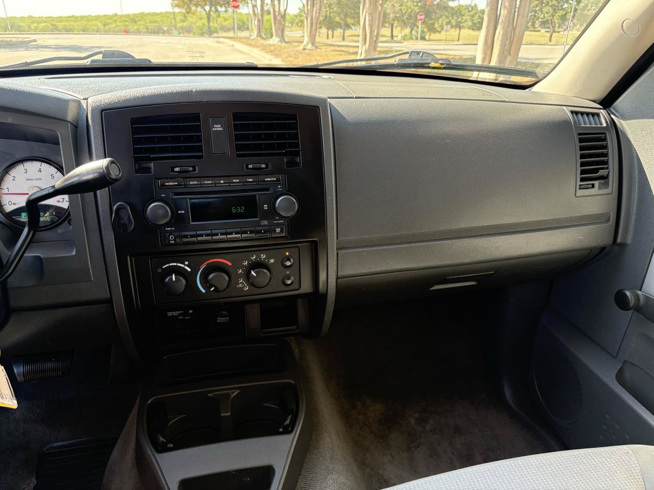 Used 2006 Dodge Dakota ST w/ Trailer Tow Group RWD image 41