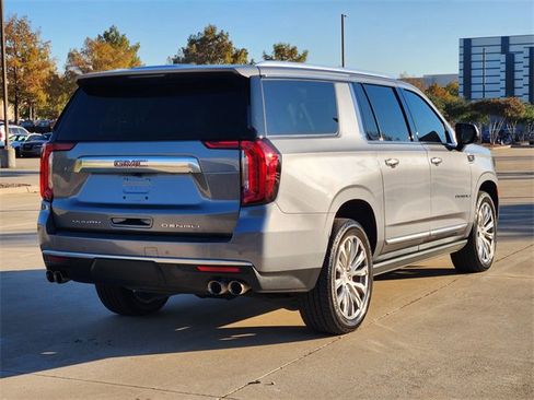 Used 2022 GMC Yukon XL Denali image 5