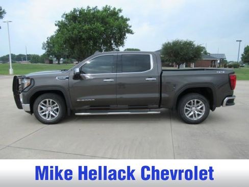 Used 2019 GMC Sierra 1500 SLT w/ SLT Premium Plus Package AWD/4WD image 4