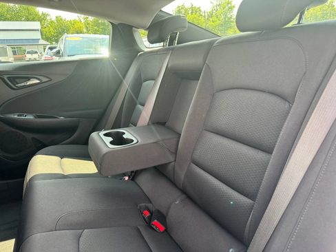 Used 2024 Chevrolet Malibu LT FWD image 30