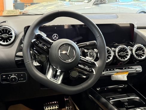 New 2026 Mercedes-Benz GLA 35 AMG 4MATIC image 17