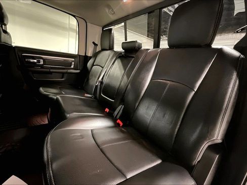 Used 2018 RAM 2500 Laramie w/ Sport Appearance Group AWD/4WD image 32