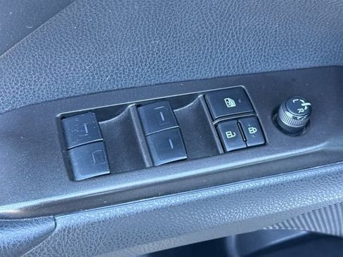 Used 2024 Toyota Camry SE FWD image 12