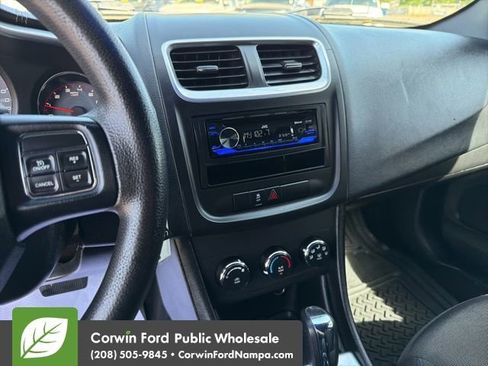 Used 2013 Dodge Avenger SE FWD image 17