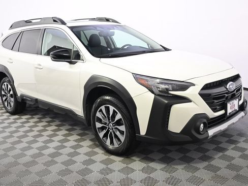Used 2024 Subaru Outback Limited AWD/4WD image 8
