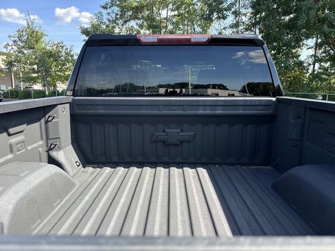 Used 2021 Chevrolet Silverado 1500 LT w/ Bed Protection Package AWD/4WD image 13