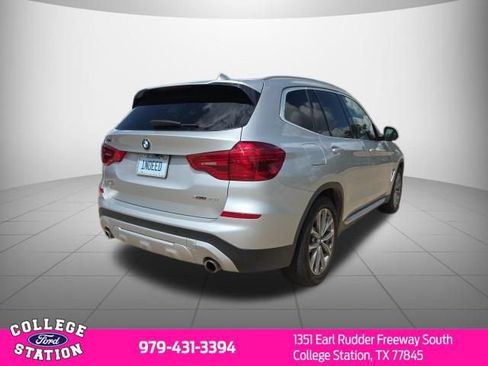 Used 2019 BMW X3 xDrive30i w/ Driving Assistance Package AWD/4WD image 4