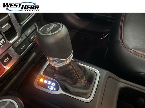 Used 2019 Jeep Wrangler Unlimited Rubicon image 10