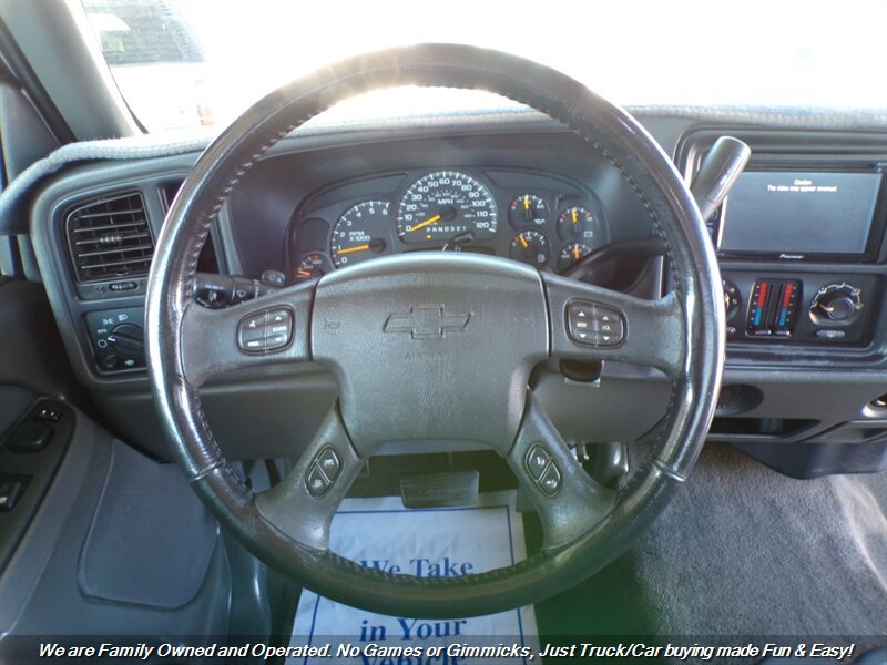 Used 2006 Chevrolet Silverado 2500 LT RWD image 12