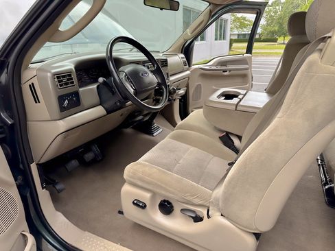Used 2003 Ford F250 XLT AWD/4WD image 19