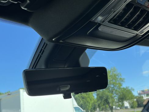 Used 2025 RAM 1500 Limited AWD/4WD image 22