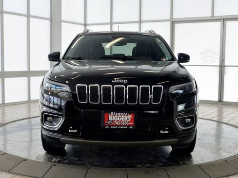 Used 2021 Jeep Cherokee Limited w/ Elite Package image 3