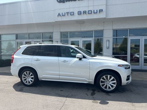 Used 2017 Volvo XC90 T6 Momentum w/ Vision Package AWD/4WD image 2