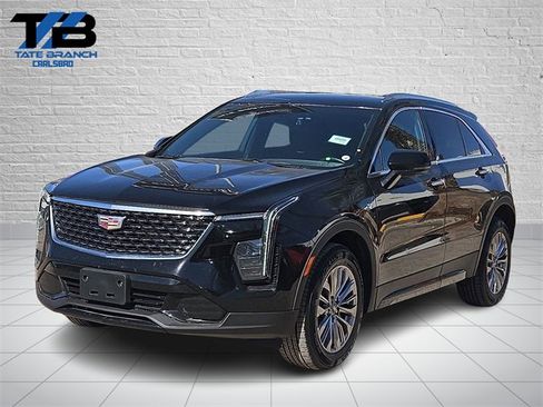 Used 2024 Cadillac XT4 Premium Luxury image 1