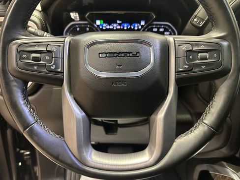 Used 2023 GMC Sierra 2500 Denali w/ Denali Black Diamond Edition image 12