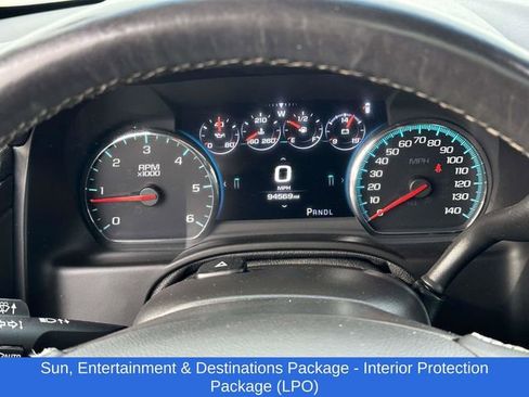 Used 2017 Chevrolet Suburban Premier image 10