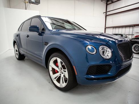Used 2019 Bentley Bentayga image 9