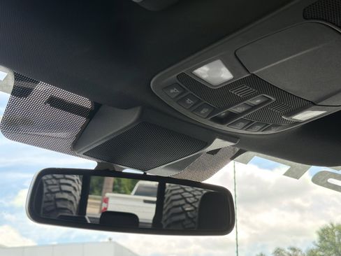 Used 2022 Ford F250 Lariat w/ FX4 Off-Road Package AWD/4WD image 27