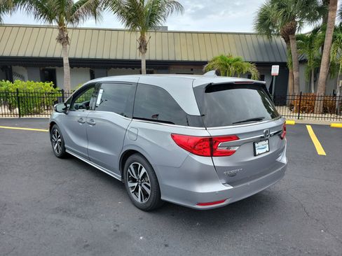 Used 2018 Honda Odyssey Elite image 8