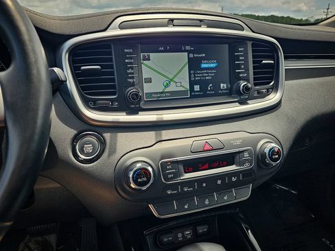 Used 2019 Kia Sorento EX w/ EX Touring Package FWD image 21