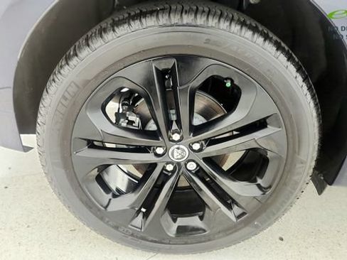 Used 2025 Jaguar F-PACE R-Dynamic S AWD/4WD image 78