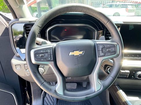 Used 2024 Chevrolet Silverado 1500 LT w/ Z71 Off-Road Package AWD/4WD image 12