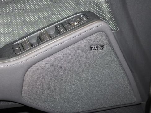 Used 2025 Lexus GX 550 AWD/4WD image 39