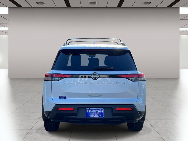 Used 2025 Nissan Pathfinder SV FWD image 4