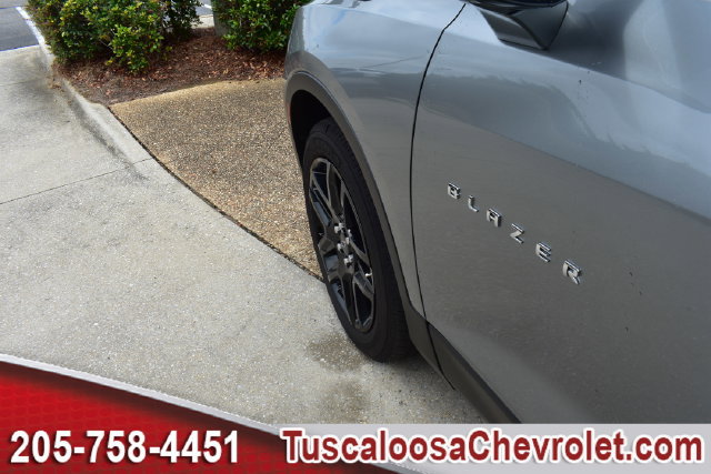 Used 2023 Chevrolet Blazer LT w/ Driver Confidence Package FWD image 17