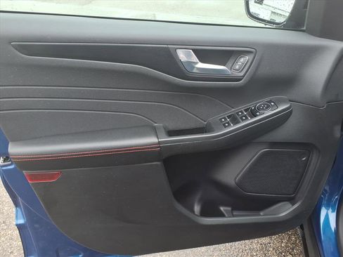 Used 2022 Ford Escape SEL w/ SEL Stealth AWD Package image 13