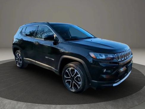 Used 2022 Jeep Compass Limited AWD/4WD image 5