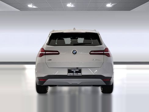 Used 2026 BMW X3 xDrive30 w/ Premium Package image 10