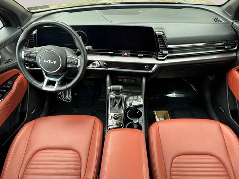 Used 2023 Kia Sportage SX image 10