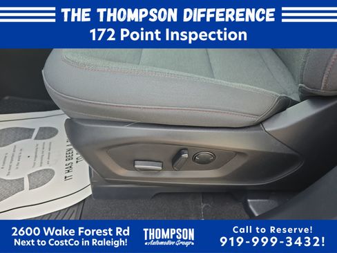 Used 2025 Ford Explorer Active RWD image 28