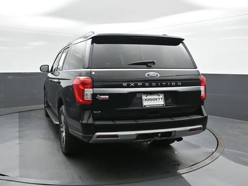Used 2023 Ford Expedition XLT RWD image 5