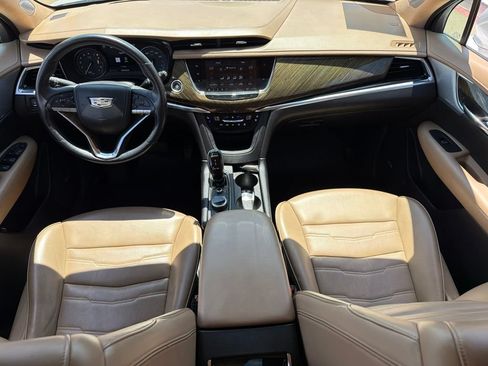 Used 2021 Cadillac XT6 Premium Luxury w/ Platinum Package AWD/4WD image 19