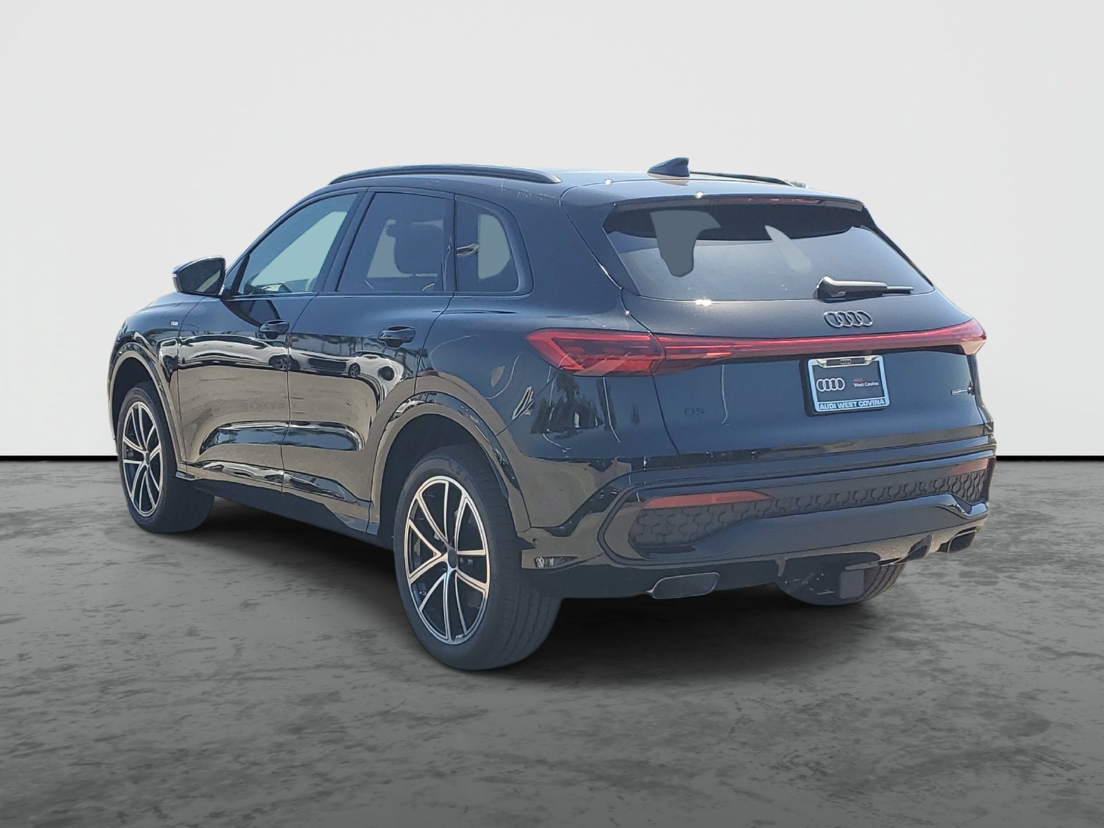 New 2026 Audi Q5 Premium Plus AWD/4WD image 3