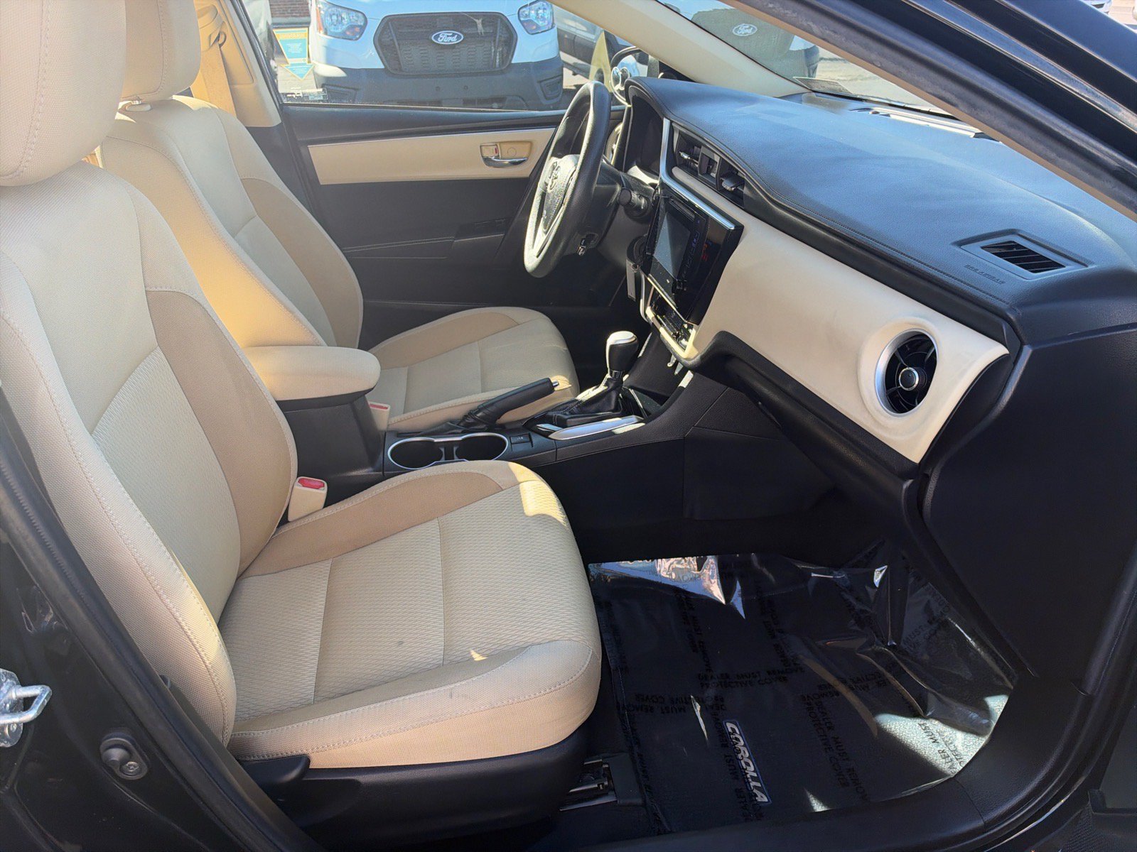 Used 2019 Toyota Corolla LE FWD image 15