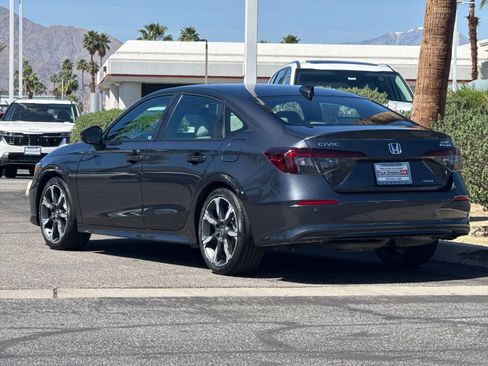 Used 2025 Honda Civic Sport Touring image 5