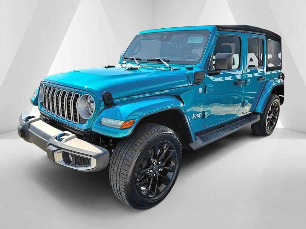 Used 2024 Jeep Wrangler Unlimited Sahara w/ Technology Group AWD/4WD image 3