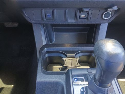 Used 2020 Toyota Tacoma SR w/ SX Package AWD/4WD image 22