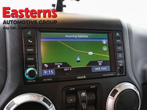 Used 2015 Jeep Wrangler Unlimited Sahara w/ Connectivity Group AWD/4WD image 19